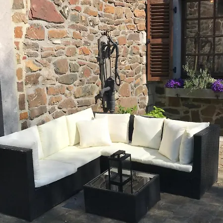 別荘 Le Chenia Wanze