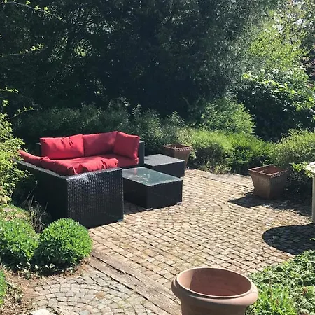 Le Chenia Holiday home